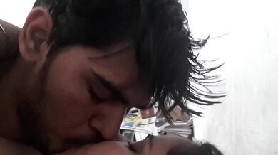 Thirutu sex seiyum akka matrum thambi kama sex videos