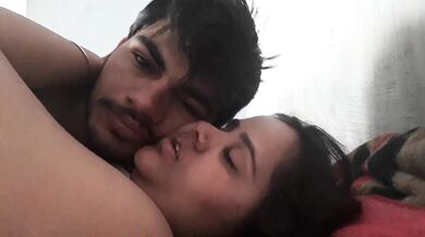 Thirutu sex seiyum akka matrum thambi kama sex videos