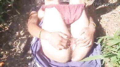 Kaatu Vayatukul Kootipoi Pundai Viritha Pen