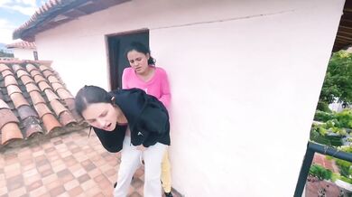 Moodu eriya rendu pengalin mottaimadi lesbian tamil video