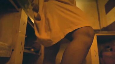 Porn nadigai in kuliyal strip seiya thirutu ool kama padam