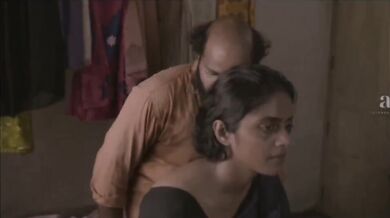 Kerala Mallu aunty in kamapasi theertha sotai uncle video