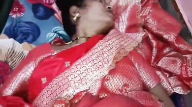 Tamil velaikari pavadai thooki pussy il ool senja scandals