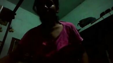 Dress change seiyumbothu than nirvana udambai padam