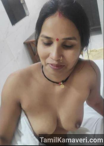 பக்கத்து வீட்டு பெண் புண்டை விரிக்கும் போட்டோ 3