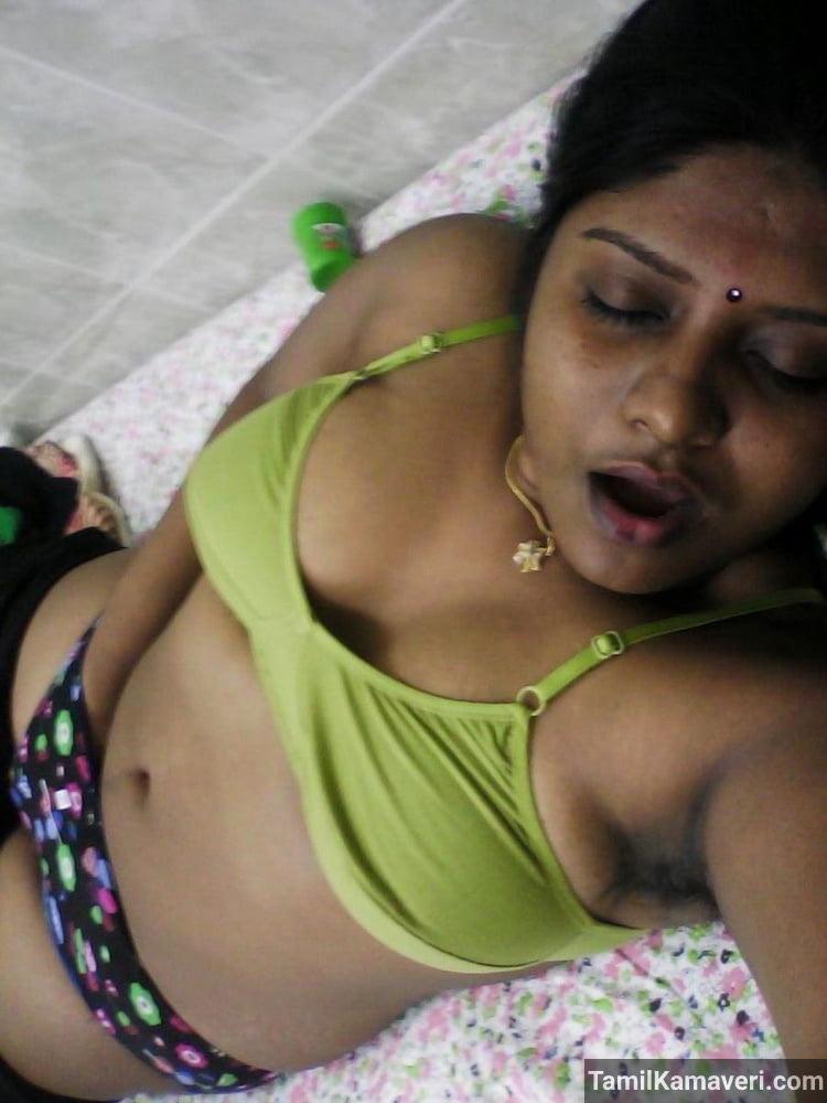 சுய இன்பம் காணும் ஆண்டி காம படம்