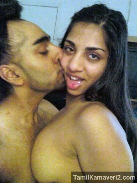 இளம் பெண்களின் முலை தரிசன செக்ஸ் புகைப்படங்கள்