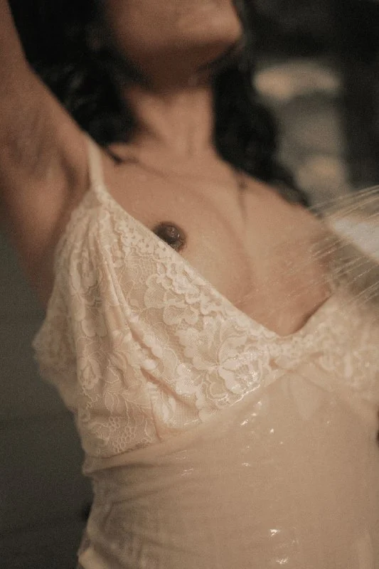 அழகியின் பாத்ரூம் அந்தரங்க செக்ஸ் படங்கள்